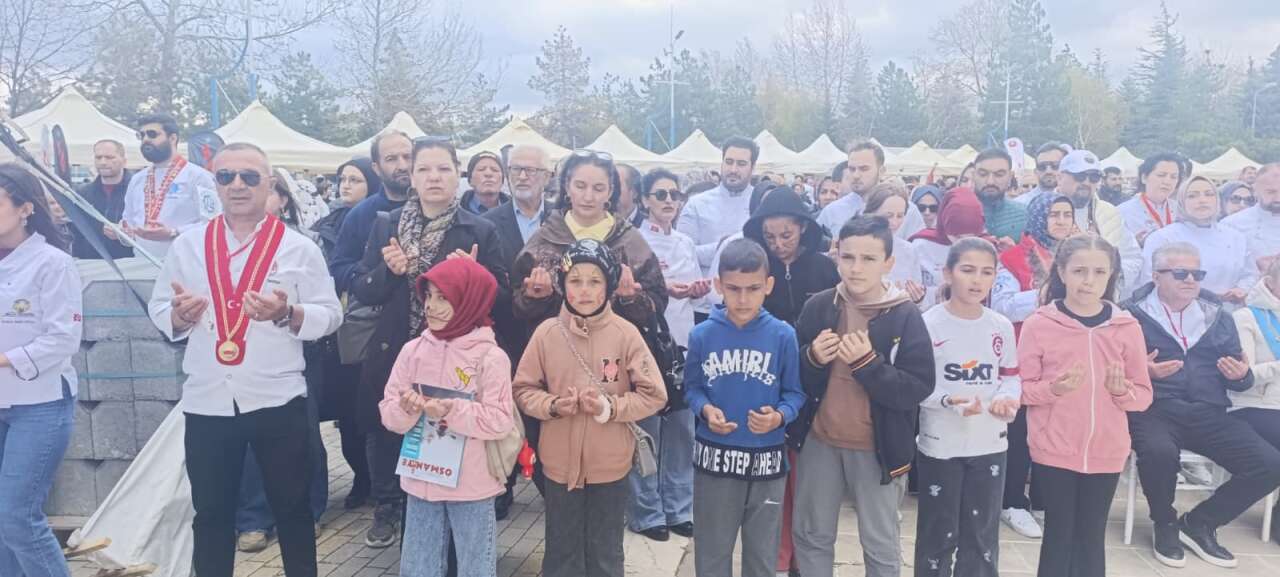 Konya Beyşehir’de Gençlik ve Lezzet Festivali coşkuyla başladı 21